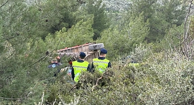 Bursa'da traktör şarampole yuvarlandı: 1 ölü, 1 yaralı