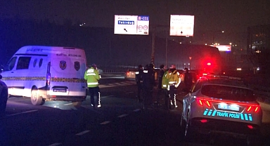 E-5’te yan yolda feci kaza: Otomobilin çarptığı yaya öldü