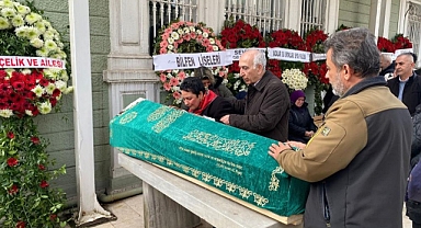 İstanbul'da yangın faciasında hayatını kaybeden genç kız toprağa verildi