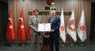 Üniversiteler hükümlülere emanet