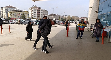 Bursa'da genci alıkoyarak annesinden para isteyen 3 şüpheli yakalandı