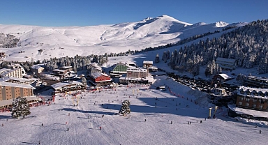 Sömestir tatilinin son günü aileler Uludağ'a akın etti