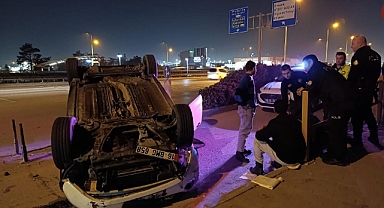 Bursa'da ticari araç ile otomobil çarpıştı: 5 yaralı