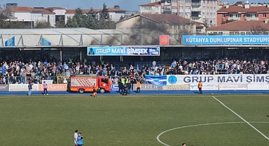 Bursaspor-Kütahyaspor maçında yangın paniği