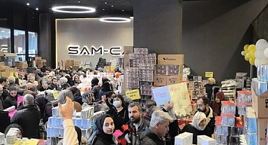 Ucuz alışveriş çılgınlığı...Birbirlerini böyle ezdiler