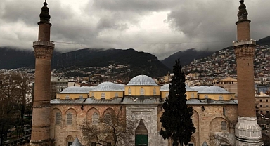 Ulu Cami'nin Ramazan mahyası değişti
