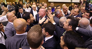 Başkan Bozbey’den Büyükşehir Meclisi’ndeki hakaret ve saldırıya kınama