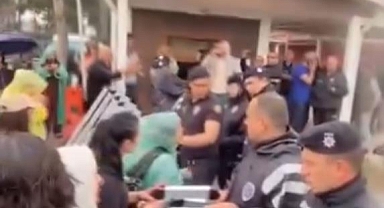 Hayvan barınağında gergin anlar