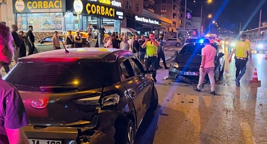 Alkollü sürücü makas atarken kaza yaptı