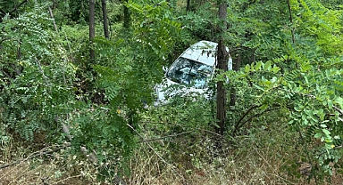Bursa’da kontrolden çıkan otomobil şarampole yuvarlandı