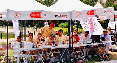 Kaykaycılar 'Mattia Ahmet Minguzzi' için yarıştı