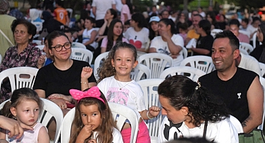 Osmangazi’de çocuklar açık hava sinemasında buluştu