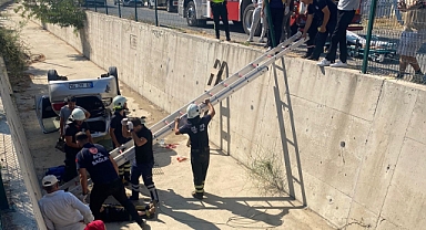 Şarköy'de kontrolden çıkan otomobil dereye uçtu
