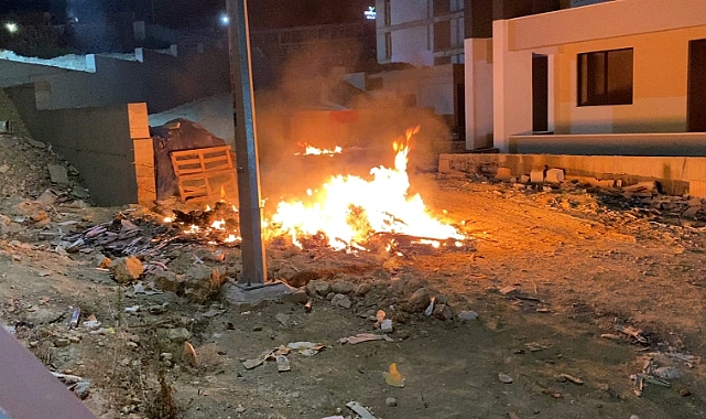 Bekçi inşaatta ateş yaktı mahalle ayağa kalktı