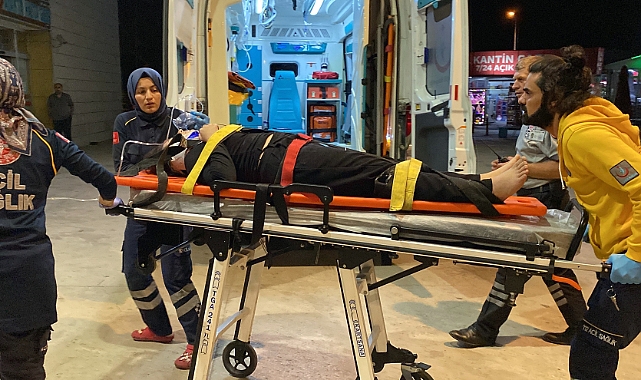 Bursa'da 3. Kattan Düşen Genç Kız Ağır Yaralandı