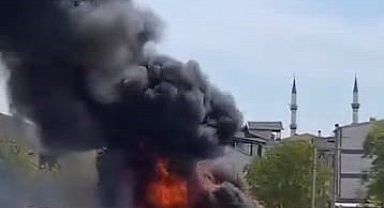 Bursa İnegöl'de Araç Denetim İstasyonu Yanında Yangın