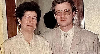 Eski Artvin Valisi Emrullah Zeybek'in eşi Aysel Zeybek vefat etti