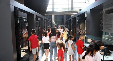 Osmangazi’de çocuklara tarih ve edebiyatı sevdiren buluşma