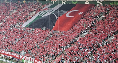 TFF 2. Lig'de Bursaspor 1461 Trabzon FK'yı 2-0 Mağlup Etti