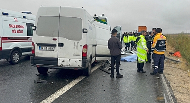 Aksaray'da jandarma aracına minibüs çarptı: 2 asker şehit 
