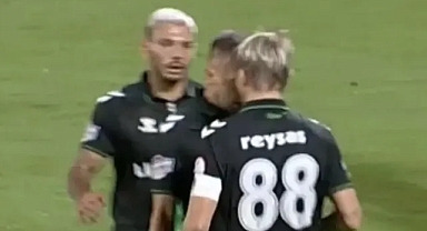 Caner Erkin Sakaryaspor'da Takım Arkadaşına Tokat Attı, Kadro Dışı Kaldı