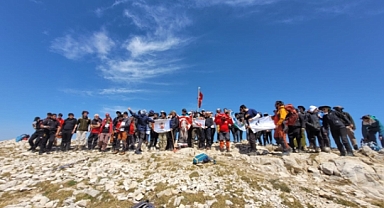 Uludağ'da Zaferi Zirvede Kutladılar