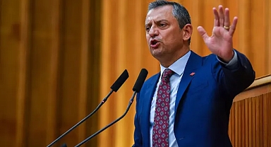 Bahçeli KKTC'yi 82. İl Yapmak İstedi, Özel Yanıtladı