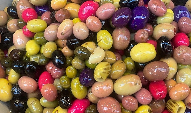 Bursa'da 'Osmanlı Karışımı' Zeytin İlgi Görüyor