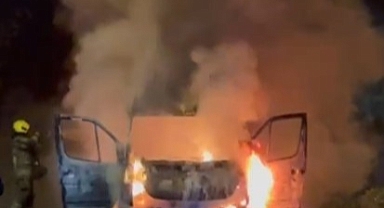 Bursa Nilüfer'de Seyir Halindeki Minibüs Alev Aldı