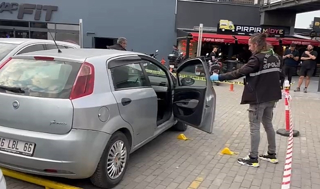 Bursa Podyum Park'ta Silahlı Saldırı: Kafe Müdürü Ağır Yaralandı