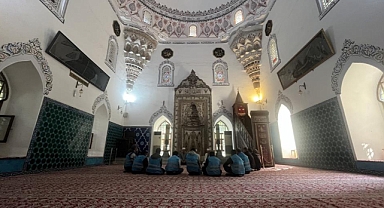 Denetimli Serbestlik Yükümlüleri Muradiye Külliyesi'nde Manevi Değerlerini Güçlendirdi