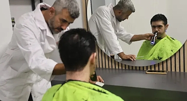 Hatay'da 3 Yıldır Evden Çıkmayan Barış Özbay, Saatler Süren İkna Sonrası Dışarı Çıktı!