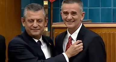 İyi Parti'den Ayrılan Ümit Dikbayır CHP'ye Katıldı