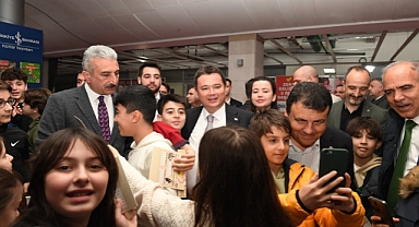 Osmangazi Kitap Fuarı Bursa'da Kültür ve Edebiyatı Buluşturuyor