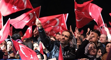 Yıldırım'da Cumhuriyet'in 102. Yılı Coşkuyla Kutlandı