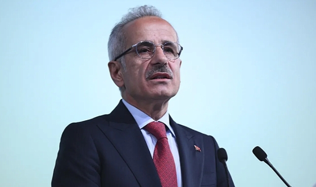 Abdulkadir Uraloğlu Paylaştı: Türkiye'nin Ulaşım Haritası 2025'te Yeniden Çizildi