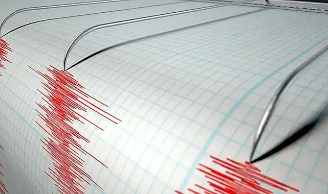 Balıkesir Sındırgı'da 4.7 büyüklüğünde deprem: Peş peşe sarsıntılar