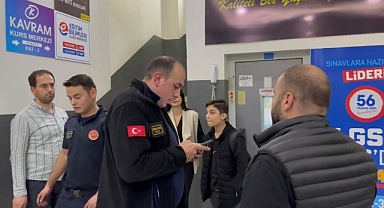 Bursa'da Asansörde Mahsur Kalan 2 Öğrenci Kurtarıldı