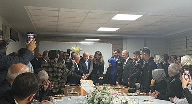 Bursa Gemlik'te AK Parti'ye 800 Yeni Üye Katılımı