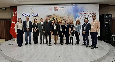 Bursa İl Temsilcisi Ecem Muslu, Ankara'da Öğretmenler Günü'nü Başarıyla Temsil Etti