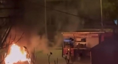 Bursa Yıldırım'da Hafif Ticari Araç Alev Aldı