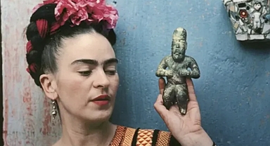 Frida Kahlo'nun 'Rüya Yatak' Tablosu 54,66 Milyon Dolara Satıldı