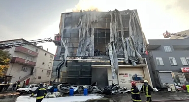 Kocaeli Dilovası’nda parfüm deposu yangını: 6 ölü, 1 yaralı