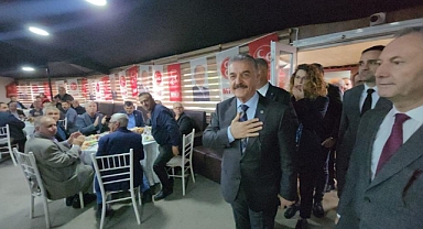 MHP'li İsmet Büyükataman Mustafakemalpaşa'da Şehit ve Gazi Aileleri ile Buluştu