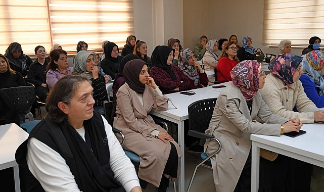 Osmangazi Belediyesi'nden 'Kadın ve Toplum' Söyleşisi