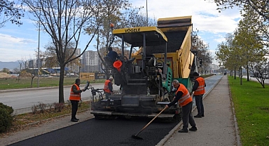 Osmangazi Belediyesi Yürüyüş Yollarını Yenileyerek Konforu Artırıyor