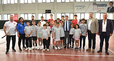 Osmangazi Belediyespor İşitme Engelliler Olimpiyatları'nda Türkiye'yi Temsil Edecek