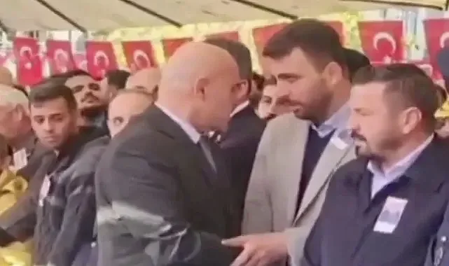 Şehit Cenazesinde Turhan Çömez ile Ali Taylan Öztaylan Arasında Gerginlik Kameraya Yansıdı