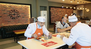 Toplu Yemek Zehirlenmeleri Uyarıyor: Kalite Standartları Hayat Kurtarıyor