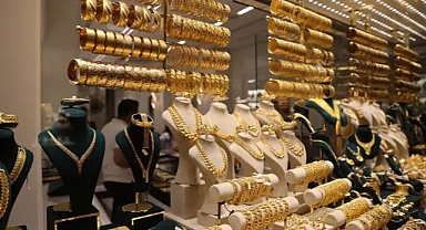 2026 Altın Fiyatları Beklentisi: Ons Altında Yeni Rekorlar Kapıda mı?